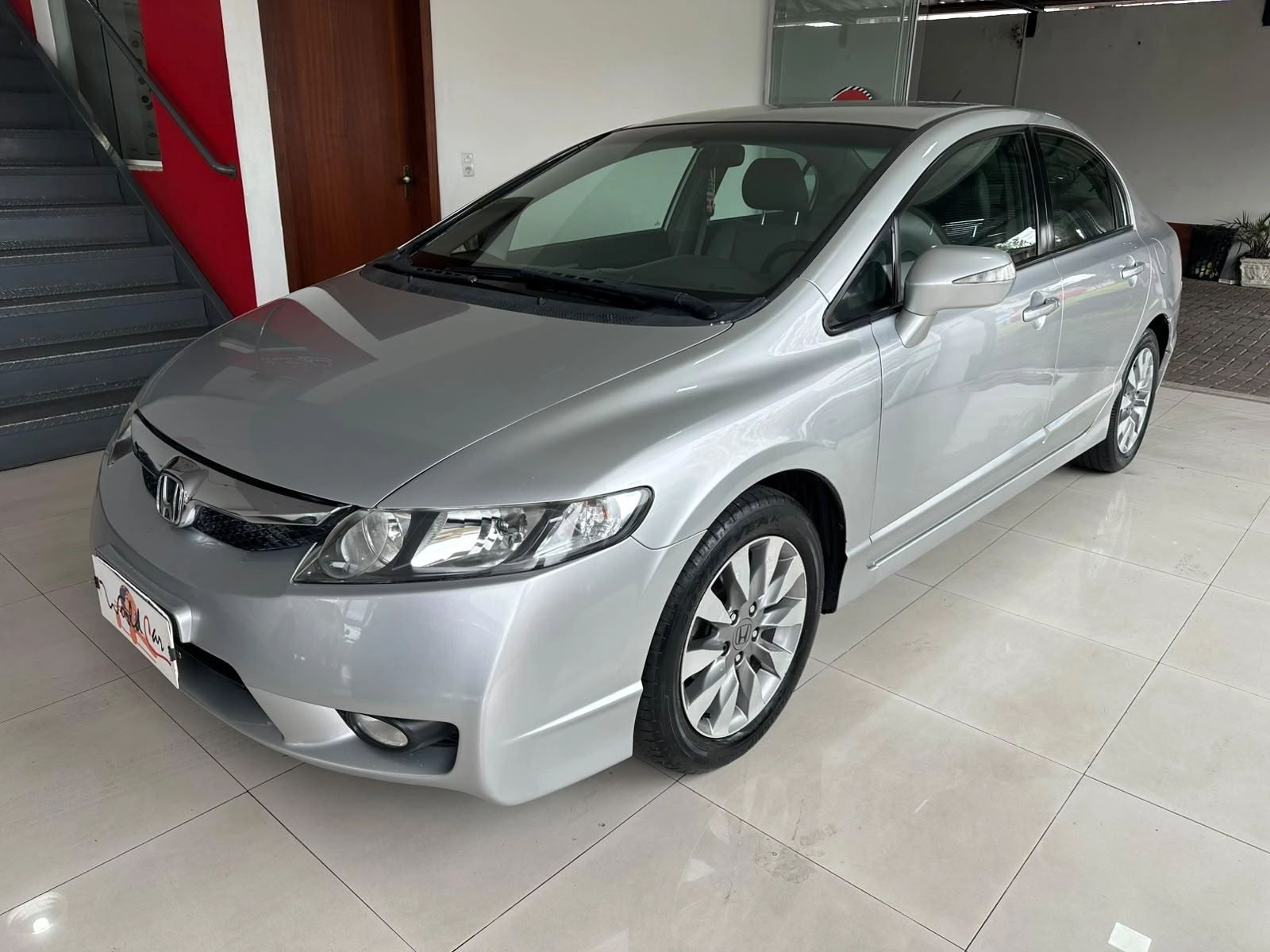 Compre já Honda CIVIC 1.8 LXL SEDAN 16V World Car Veículos | Novos e Seminovos em Guaíba RS